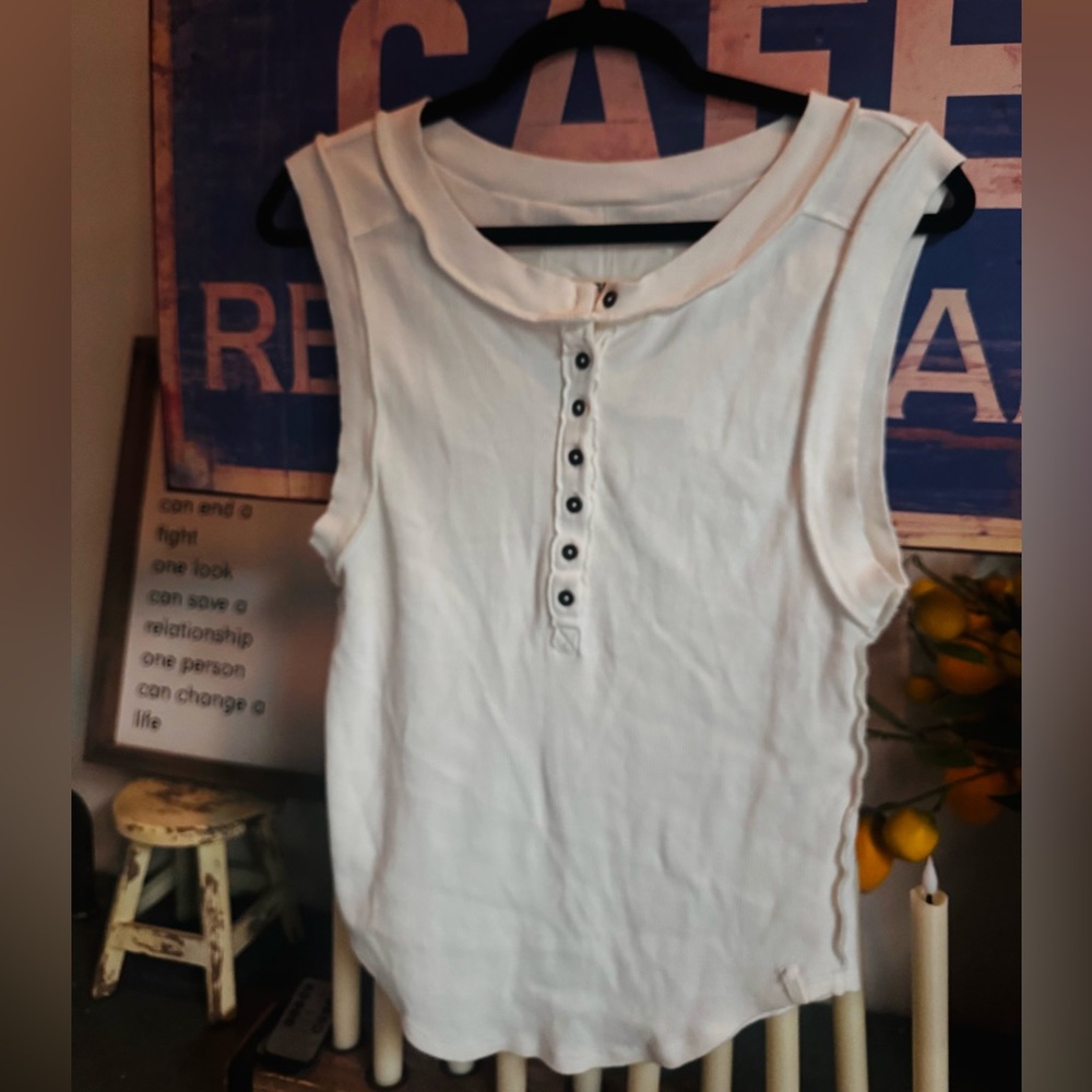 We The Free Kate Henley Tank size L